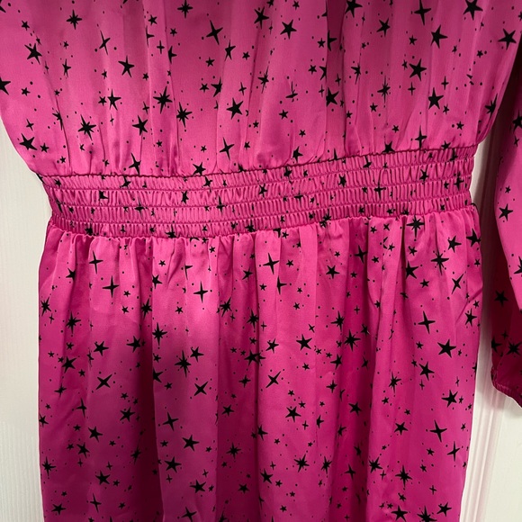 Candace Cameron Bure Hot pink dress - Picture 3 of 9